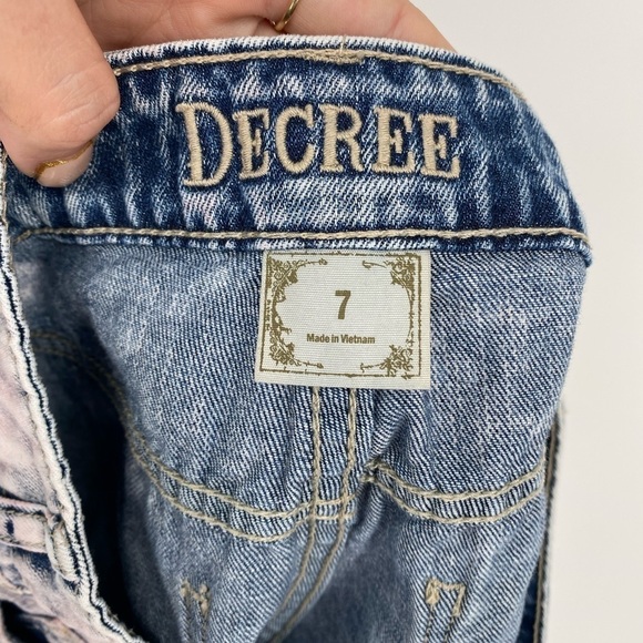 Decree Denim Daisy Duke Fringe Jeans Juniors 7 - Picture 4 of 6